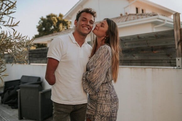 Le nageur Théo Curin et sa compagne Eugénie Vincent posent ensemble sur Instagram.