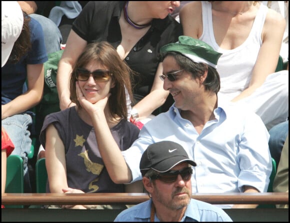 Charlotte Gainsbourg et son compagnon Yvan Attal à Roland Garros en 2007.