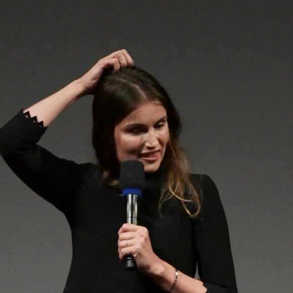 Laetitia Casta reçoit le prix "Davide Campari Excellence Award" à l'occasion du Festival du film de Locarno. Le 5 août 2021.