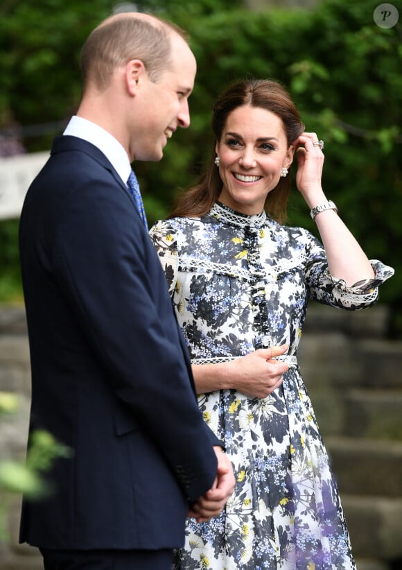 Le prince William, duc de Cambridge, et Catherine (Kate) Middleton, duchesse de Cambridge, en visite au "Chelsea Flower Show" à Londres.