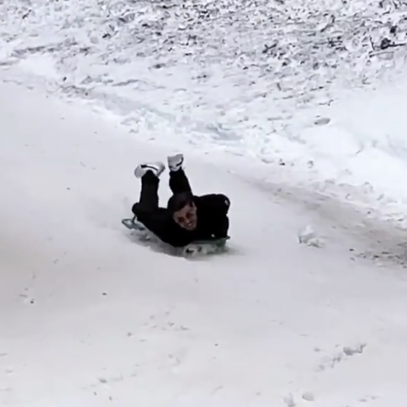 Rayane Bensetti partage des images de son accident en luge à la montagne - Instagram