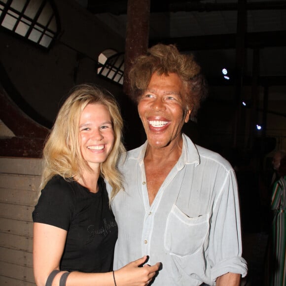 Igor Bogdanov (Bogdanoff) et sa compagne Julie Jardon - Vernissage de l'exposition "Grès Paille Box" à la caserne des Célestins. Paris, le 14 septembre 2018. © Philippe Baldini/Bestimage