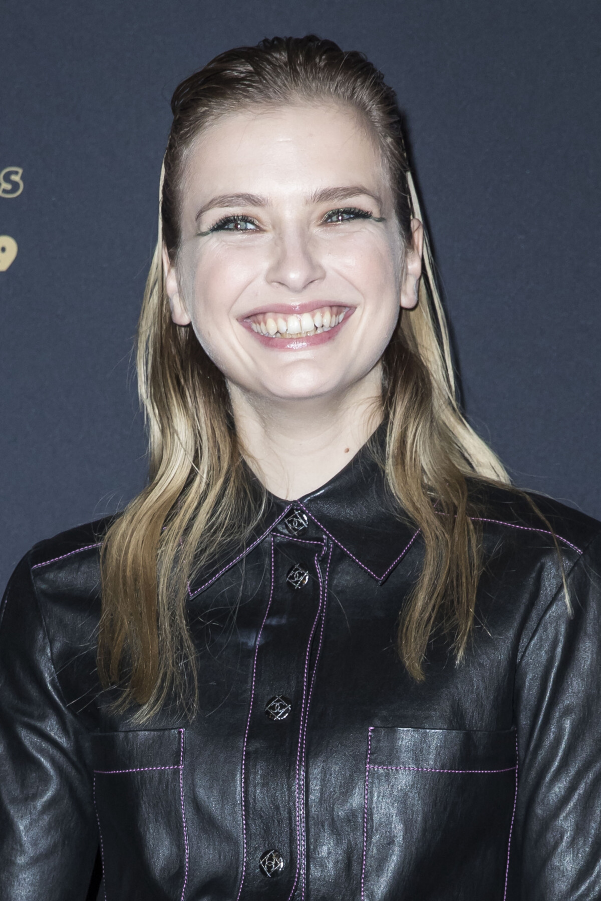 Photo : Camille Razat - en Chanel - (Révélations César 2019 ...