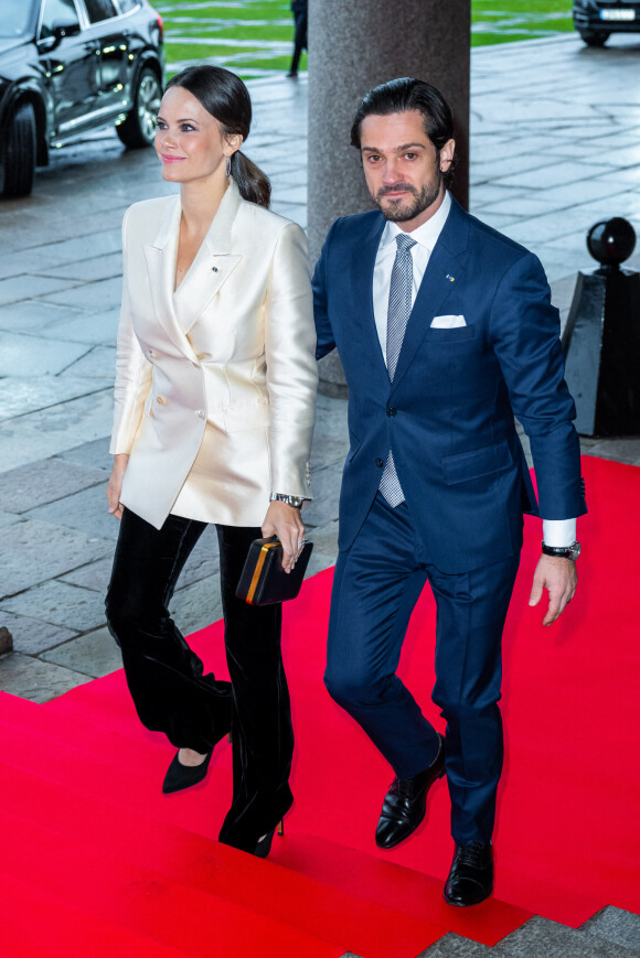 Le prince Carl Philip et la princesse Sofia (Hellqvist) de Suède - La reine Letizia d'Espagne reçue par la reine Silvia de Suède lors d'un déjeuner à la mairie de Stockholm, le 25 novembre 2021. Le couple royal espagnol est en visite d'Etat de deux jours en Suède.
