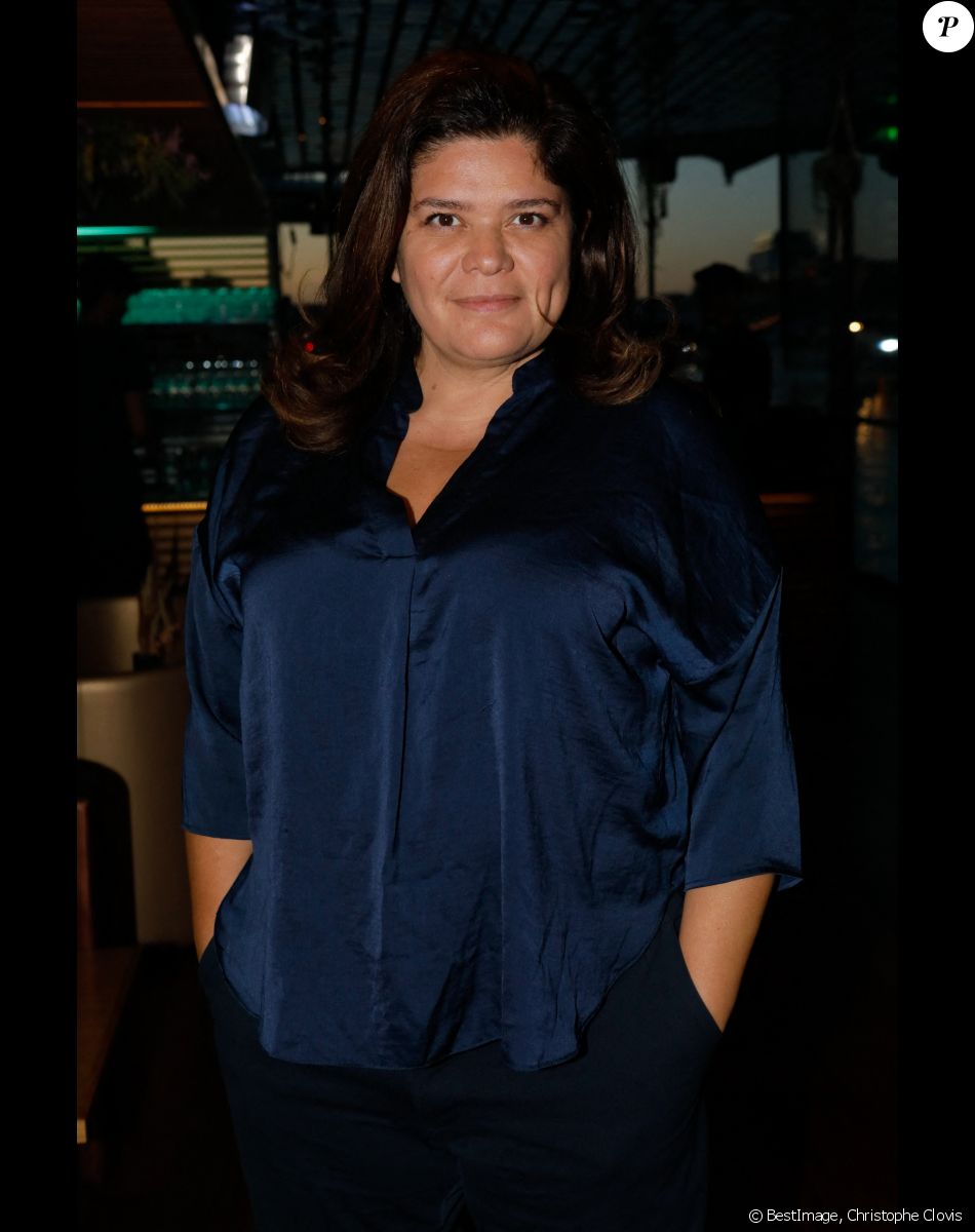Exclusif - l'avocate et chroniqueuse de TPMP Raquel Garrido (qui participe au livre dans la section "le bruit de la justice") - Soirée de lancement du livre "le bruit du bonheur" écrit par Cartouche et Aurélie Godefroy, dont chaque vente permettra de reverser 1 euro à l'association de Hélène Sy "Cékedubonheur" à Paris, France sur la péniche OFF Paris Seine, le 14 octobre 2021. © Christophe Clovis / Bestimage