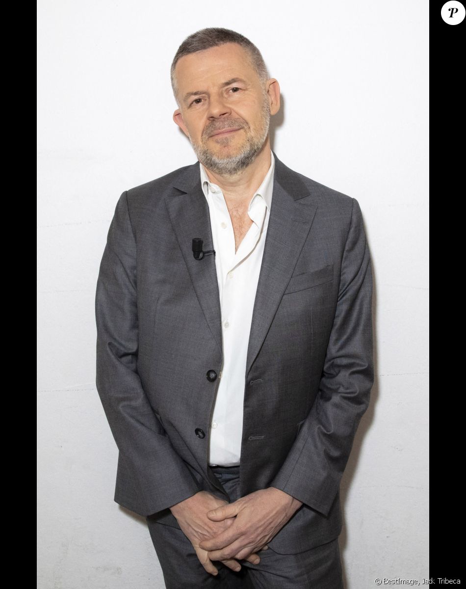 Exclusif - Eric Naulleau lors de l'enregistrement de l'émission Touche pas à mon poste (TPMP) diffusée en direct sur C8 le 10 mai 2021. © Jack Tribeca / Bestimage
