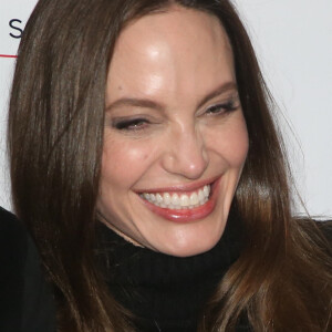 Angelina Jolie - Première du film "Paper And Glue: A JR Project" à Los Angeles le 18 novembre 2021.