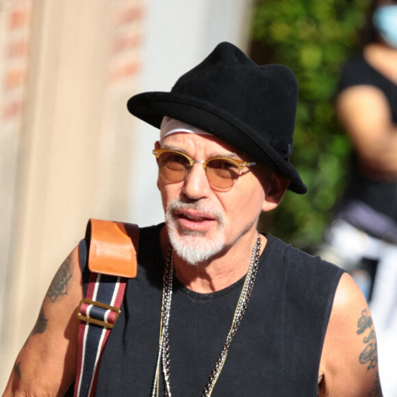 Billy Bob Thornton arrive au Jimmy Kimmel Live à Los Angeles le 21 septembre 2021
