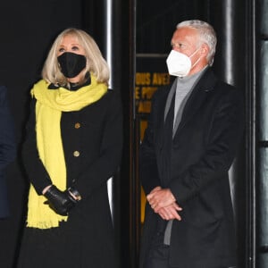 Anne Barrère, Brigitte Macron et Didier Deschamps - Lancement de l'Opération Pièces Jaunes à La Poste Centrale du Louvre à Paris. Le 12 janvier 2022 © Coadic Guirec / Bestimage