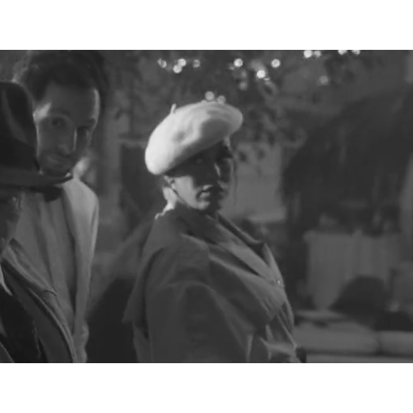 Amel Bent se dévoile enceinte dans la nouvelle bande-annonce de "The Voice" - Twitter