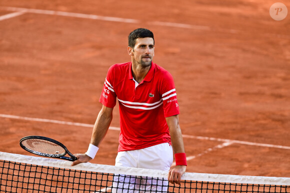 Novak Djokovic en fin de match - Finale hommes lors des internationaux de France Roland Garros à Paris. JB Autissier / Panoramic / Bestimage