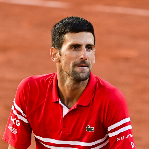 Novak Djokovic en fin de match - Finale hommes lors des internationaux de France Roland Garros à Paris. JB Autissier / Panoramic / Bestimage