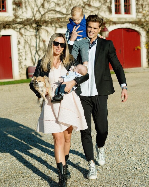 Hillary Vanderosieren et Giovanni Bonamy avec leurs fils Milo et Matteo