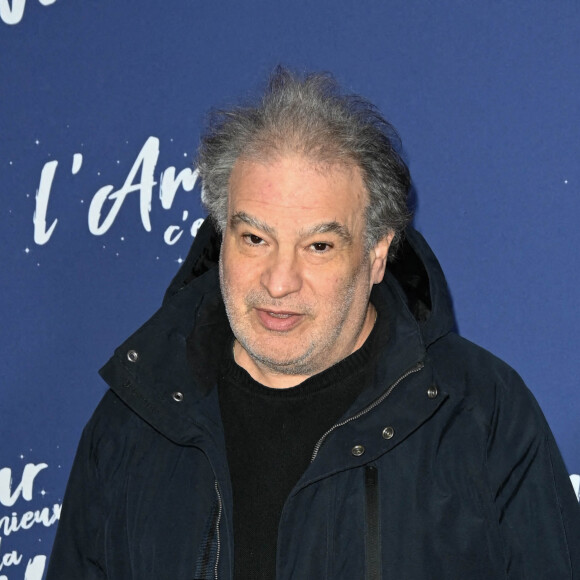 Raphaël Mezrahi - Avant-première du film "L'amour c'est mieux que la vie" au cinéma UGC Normandie à Paris. Le 17 janvier 2022. © Coadic Guirec/Bestimage