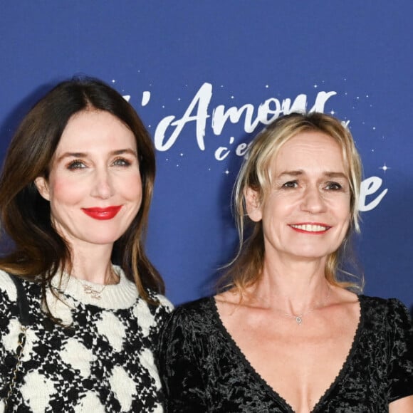 Elsa Zylberstein, Sandrine Bonnaire, Brigitte Macron et Valérie Perrin - Avant-première du film "L'amour c'est mieux que la vie" au cinéma UGC Normandie à Paris. Le 17 janvier 2022. © Coadic Guirec/Bestimage