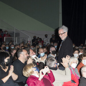 Thierry Lhermitte (Hommes au bord de la crise de nerfs) - People lors de la 25ème édition du Festival international du film de comédie de l'Alpe d'Huez le 18 janvier 2022. © Christophe Aubert via Bestimage