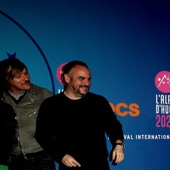 Pascal Demolon, François-Xavier Demaison, Ramzy Bedia et Franck Dubosc - Photocall de la soirée lors de la 25ème édition du Festival international du film de comédie de l'Alpe d'Huez le 18 janvier 2022. © Dominique Jacovides / Bestimage