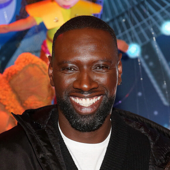 Omar Sy et sa femme Hélène - Inauguration des vitrines et du sapin de Noël des Galeries Lafayette Haussmann à Paris. Le 17 novembre 2021.