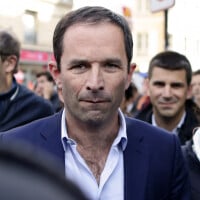 Benoît Hamon chauve et moustachu : son nouveau look fait battre le coeur des Français !