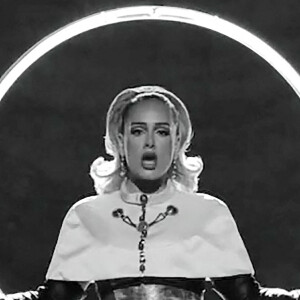 Image du vidéo-clip d'Adele "Oh My God". 