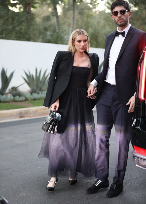 Emma Roberts - Les célébrités arrivent à la réception pour le mariage de P. Hilton et C. Reum à Los Angeles, le 11 novembre 2021.