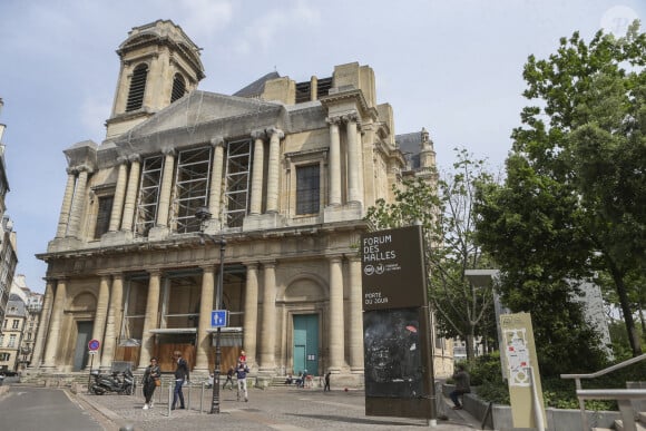 Illustration - Forum des Halles - Eglise Saint Eustache - Epidémie de Coronavirus (Covid-19) - Déconfinement à Paris le 11 mai 2020. © Michael Baucher / Panoramic / Bestimage 