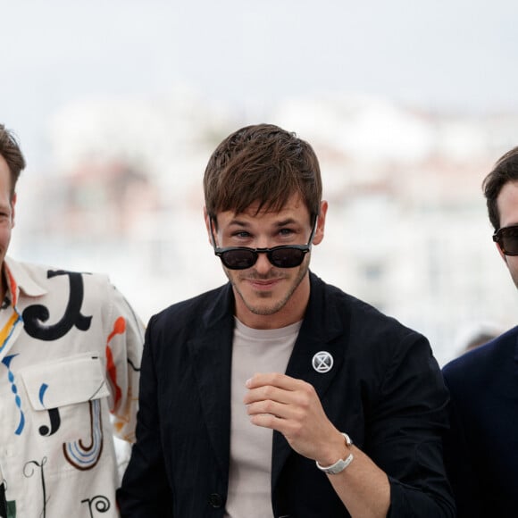 Paul Hamy, Gaspard Ulliel, Arthur Harari au photocall du film Sibyl lors du 72ème Festival International du film de Cannes. Le 25 mai 2019 © Jacovides-Moreau / Bestimage 