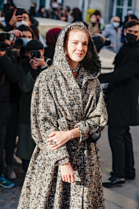 Natalia Vodianova arrive au défilé Dior Haute Couture Printemps/Été 2022 dans le cadre de la Fashion Week de Paris, France, le 24 janvier 2022. © Veeren-Clovis/Bestimage 