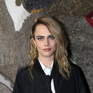 Cara Delevingne lors du photocall du défilé Dior Haute Couture Printemps/Été 2022 dans le cadre de la Fashion Week de Paris, France, le 24 janvier 2022. © Rindoff-Borde/Bestimage 