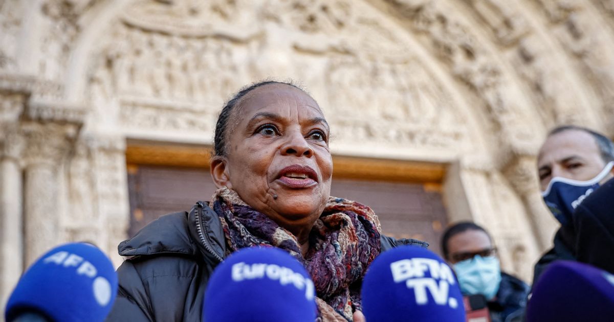 Premier déplacement de Christian Taubira à SaintDenis. L'ancienne