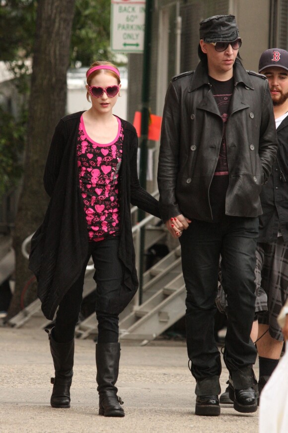 Marilyn Manson et Evan Rachel Wood se rendent sur le tournage de la série Mildred Pierce à New York en 2010.