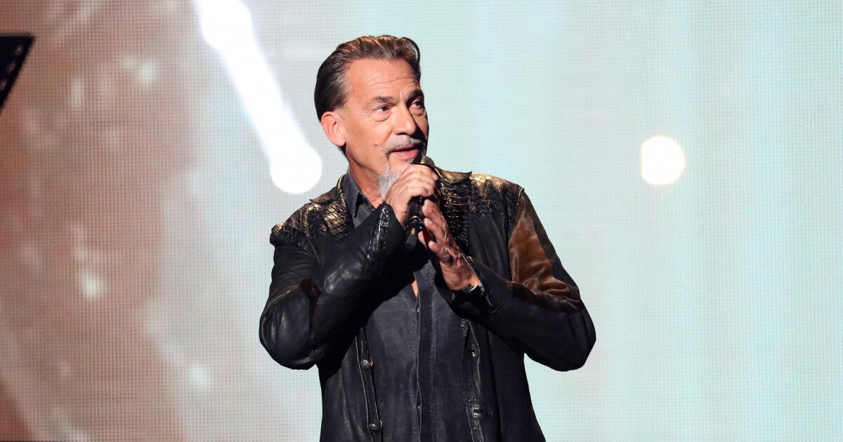 Florent Pagny face au cancer : il révèle être atteint d'une tumeur "qui ne peut pas s'opérer" - Purepeople