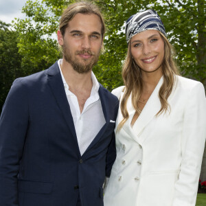 Théo Fleury et sa compagne Camille Cerf - Prix de Diane Longines à l'hippodrome de Chantilly, le 20 juin 2021. © Pierre Perusseau/Bestimage