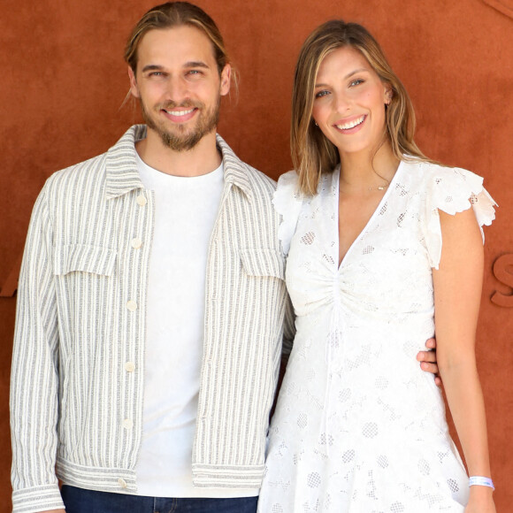 Camille Cerf et son compagnon Théo Fleury au village lors des internationaux de France Roland Garros à Paris le 13 juin 2021. © Dominique Jacovides / Bestimage