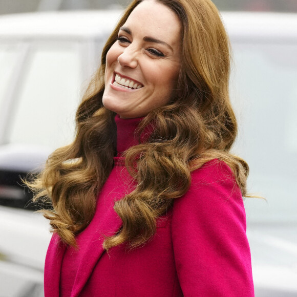 Catherine (Kate) Middleton, duchesse de Cambridge, visite l'école Nower Hill High dans la banlieue de Pinner à Londres, Royaume Uni, le 24 novembre 2021, pour participer à une leçon de sciences sur les neurosciences et l'importance du développement de la petite enfance.