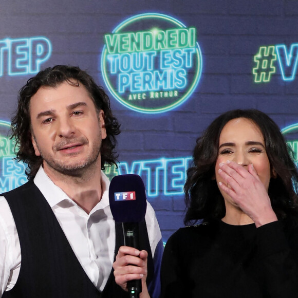 Exclusif - Michael Youn, Amelle Chahbi - Backstage - Enregistrement des 10 ans de l'émission "Vendredi tout est permis (VTEP)", présentée par Arthur Essebag et diffusée le 29 janvier sur TF1 © Jacovides-Moreau / Bestimage