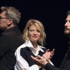 Mélanie Thierry, Nicole Garcia et Raphaël Personnaz lors de la soirée en hommage à Bertrand Tavernier pendant le festival Lumière 2021 à Lyon le 10 octobre 2021. © Sandrine Thesillat / Panoramic / Bestimage