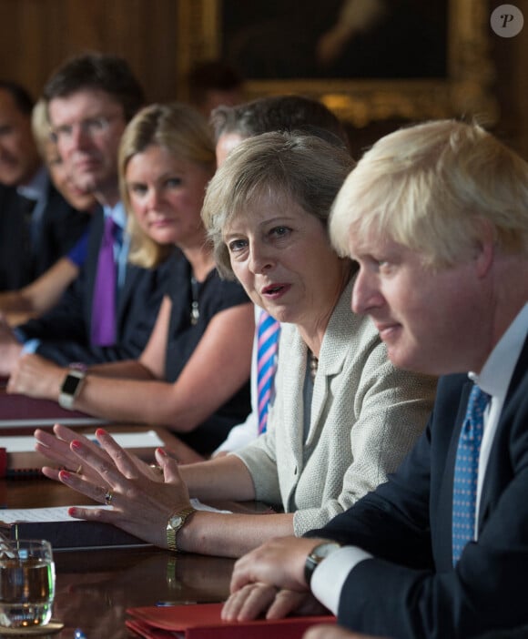 La première ministre britannique Theresa May réunit son gouvernement sur le thème du Brexit dans sa résidence de Chequers à Buckinghamshire, le 31 août 2016, en présence entre autres de Boris Johnson.