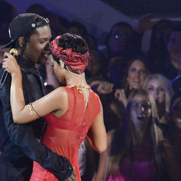 Rihanna et A$AP Rocky aux MTV Video Music Awards 2012.