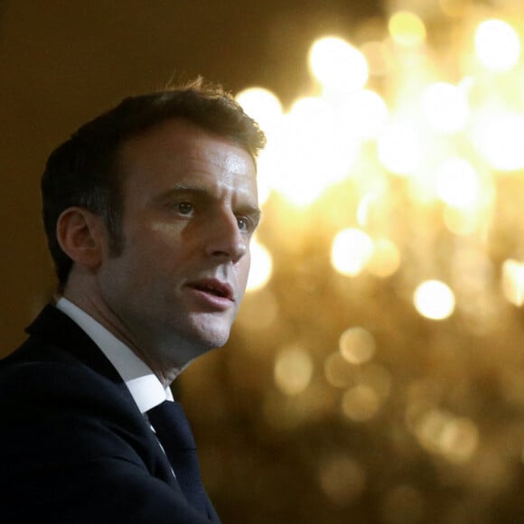 Le président de la république, Emmanuel Macron durant une rencontre consacrée aux actions de la France en faveur des chrétiens d'Orient au palais de l'Elysée, Paris, France, le 1er février 2022.