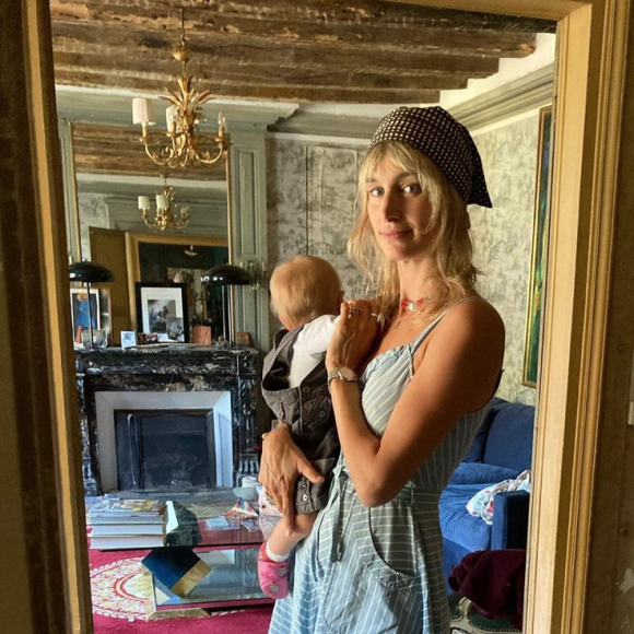 Pauline Lefèvre sa fille Léopoldine, en septembre 2021.