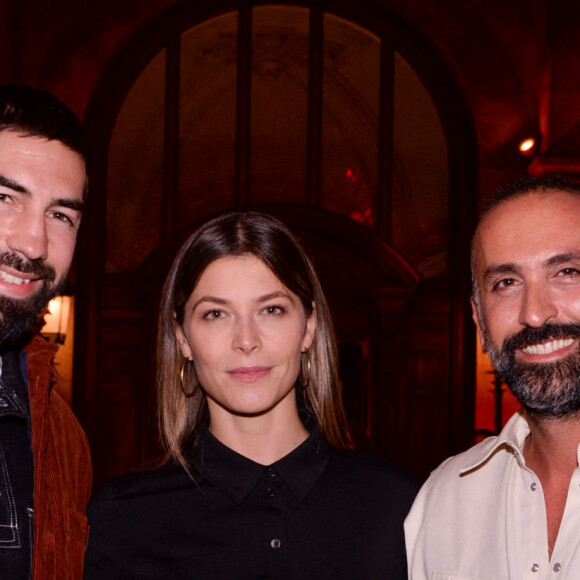 Exclusif - Nikola Karabatic, Géraldine Pillet et ? - People au défilé Etam Live Show 2021 à l'Opéra Garnier à Paris le 4 octobre 2021. © Cyril Moreau / Rachid Bellak / Bestimage