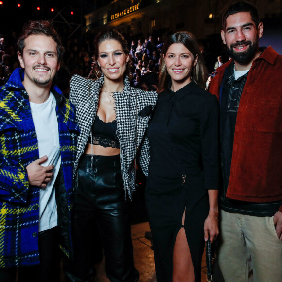 Exclusif - Juan Arbelaez, Laury Thilleman, Géraldine Pillet et Nikola Karabatic - People au défilé Etam Live Show 2021 à l'Opéra Garnier à Paris le 4 octobre 2021. © Cyril Moreau / Rachid Bellak / Bestimage