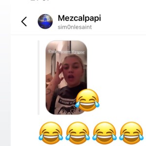 Louane cède au chantage hilarant d'un internaute. Instagram. Le 6 février 2022.