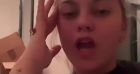 Louane cède au chantage hilarant d'un internaute. Instagram.