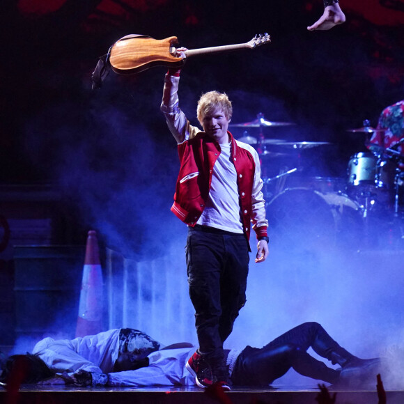 Ed Sheeran lors de la cérémonie des Brit Awards 2022 à l'O2 Arena à Londres, le 8 février 2022.
