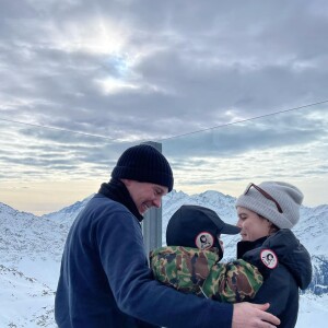 La princesse Eugenie et son mari Jack Brooksbank célèbrent leur premier anniversaire de leur fils August, sur Instagram le 9 février 2022.