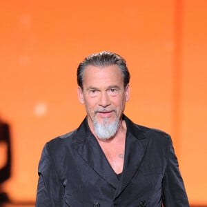 Exclusif - No Web - No Tabloids - Florent Pagny - Enregistrement de la 2ème partie de soirée de l'émission "La Chanson secrète 6" à la Scène musicale à Paris, qui sera diffusée le 12 décembre sur TF1. Le 8 septembre 2020 Après le succès des précédentes éditions, « LA CHANSON SECRETE », présentée par N.ALIAGAS et produite par DMLS TV, revient sur TF1. 8 artistes ne savent rien de ce qui va se passer pour eux ! Ils ont accepté de jouer le jeu, de se laisser totalement surprendre, émouvoir, parfois même déstabiliser car ils vont découvrir en même temps que les téléspectateurs une surprise : une chanson qui leur est chère revisitée et réinterprétée par un artiste. Des mises en scène spectaculaires au service de l’émotion… Et des émotions fortes pour l’artiste assis dans le fauteuil grâce à la venue sur le plateau de proches et d’invités inattendus. Les téléspectateurs seront aux premières loges pour vivre ces moments d’intimité musicale rare. © Gaffiot-Moreau / Bestimage  Exclusive - No Web No Blog pour Belgique et Suisse 