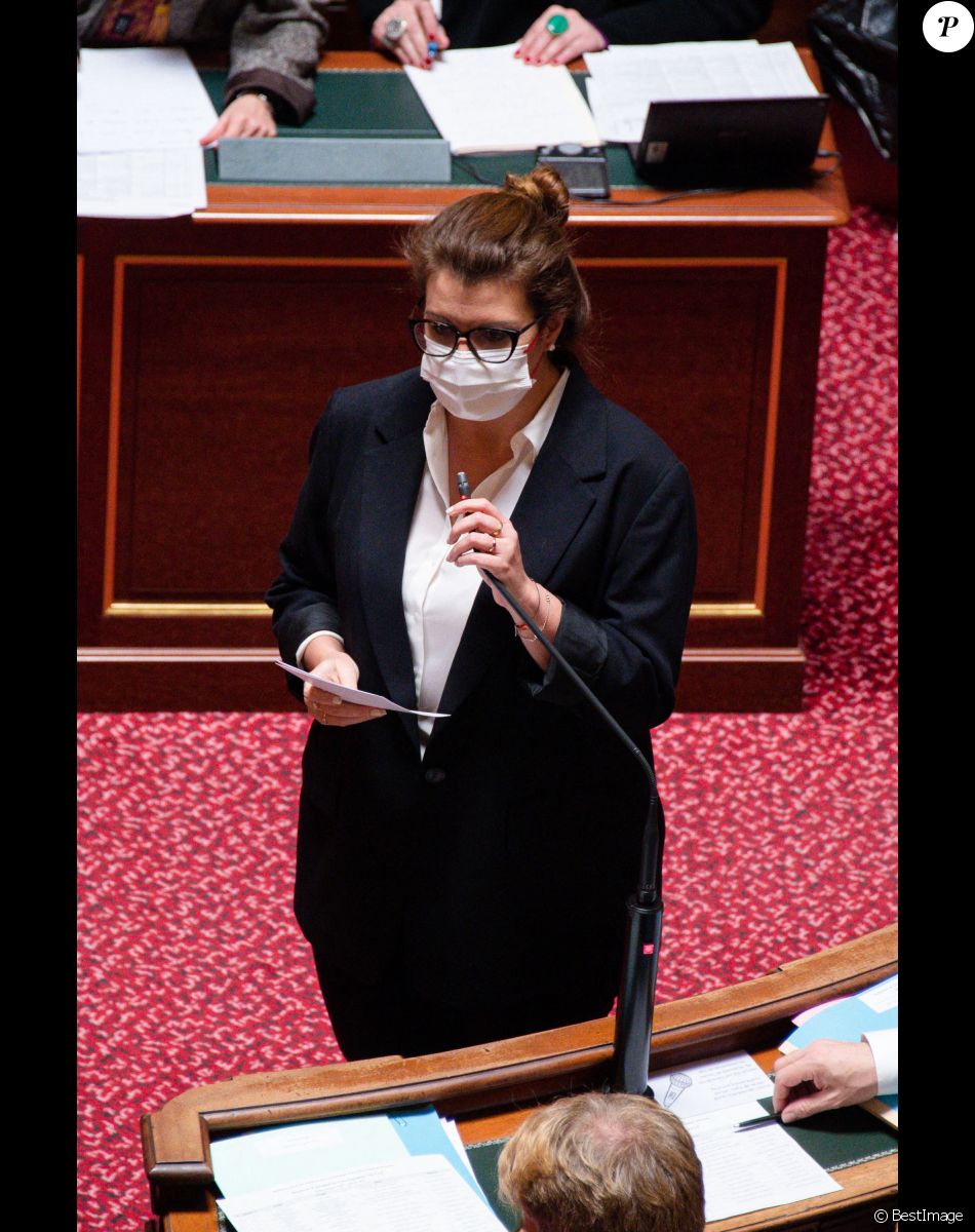Marlene Schiappa - Questions d'actualité au Gouvernement. Paris. Le 12 janvier 2022.