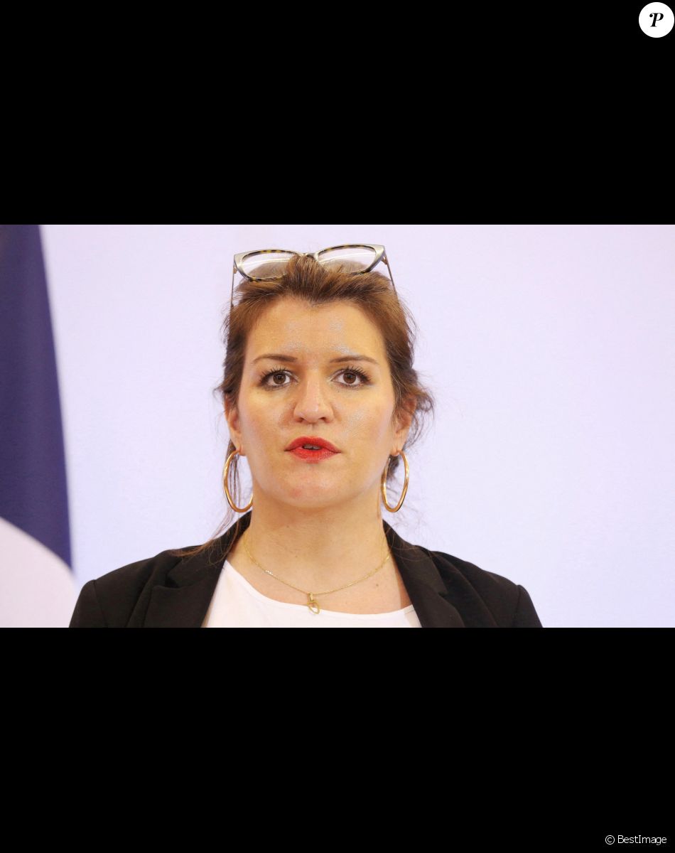 Marlène Schiappa lors d'une conférence de presse sur la migration transmanche au ministère de l'Intérieur à Paris le 29 novembre 2021.